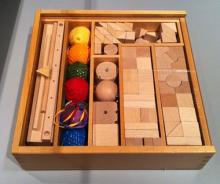 Froebel shop gift 10